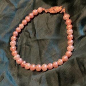 Elegant Pink Pearl Bracelet